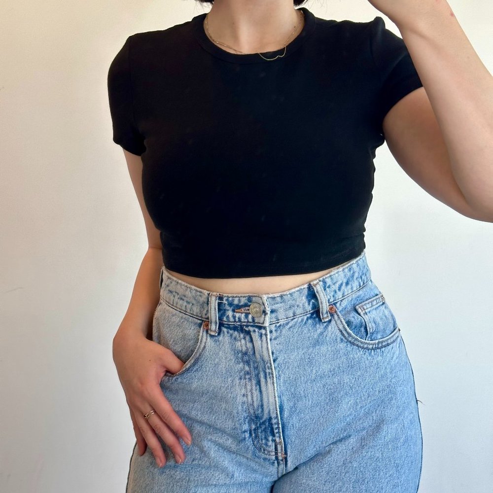 Zara Black Short Sleeve Crew Neck Crop Top